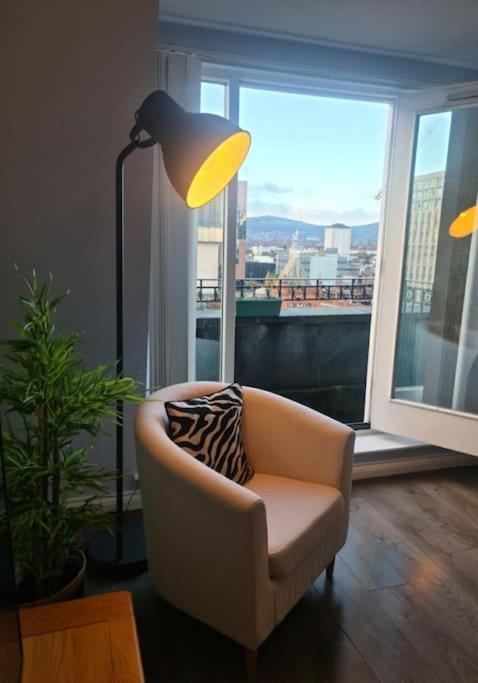 City Centre Top Floor Apartment In Belfast City Centre מראה חיצוני תמונה